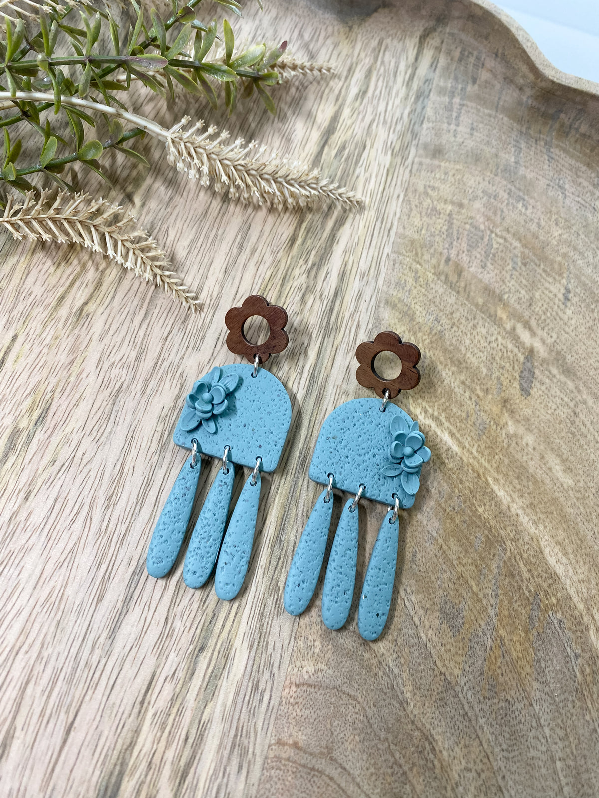Robins egg floral dangle earrings