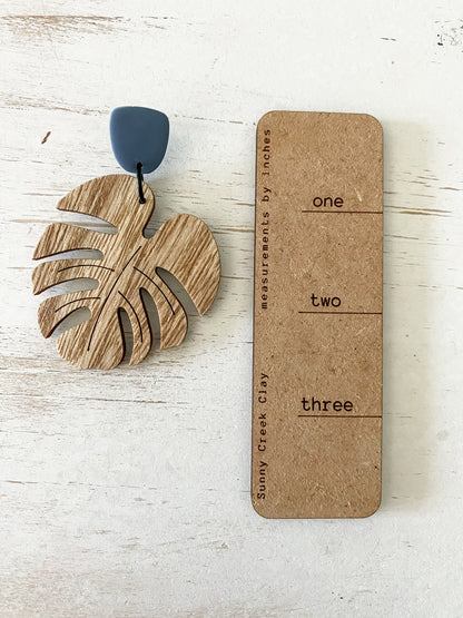 Lightweight monstera earring collection