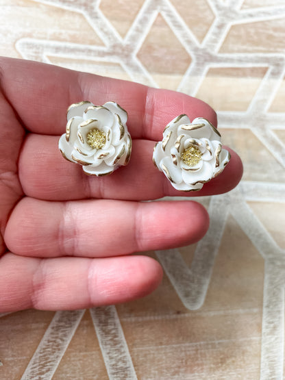 White & gold holiday flower handmade polymer clay stud earrings