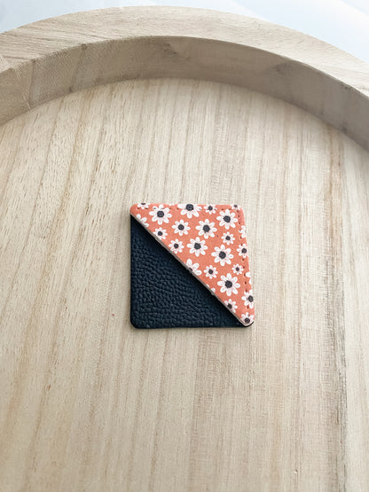 Corner bookmarks (multiple styles available)