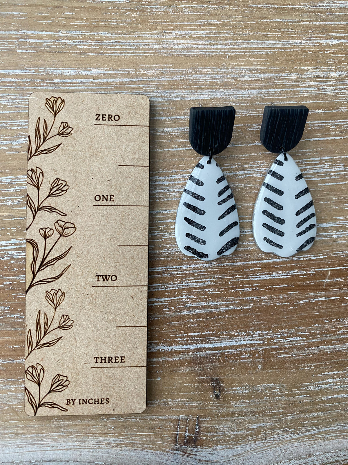 Black and white striped collection