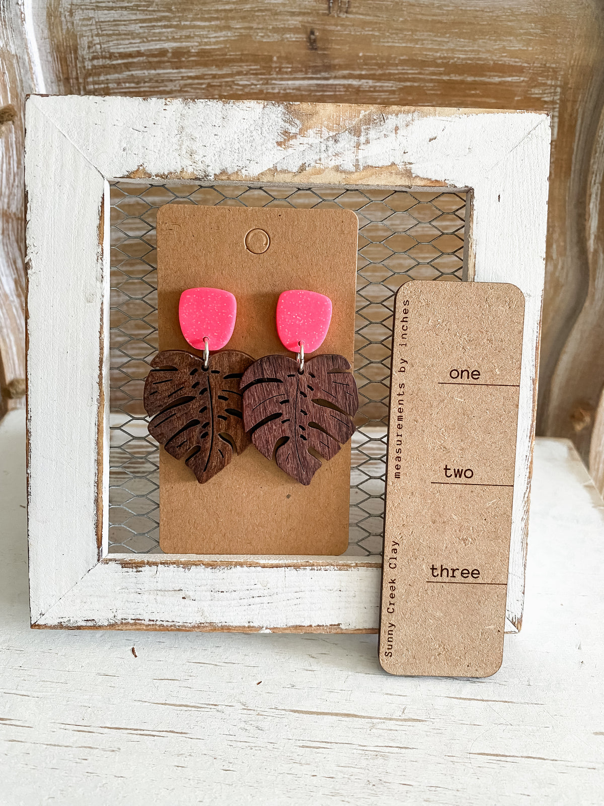 Tropical large wood leaf dangles collection