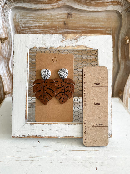 Tropical large wood leaf dangles collection