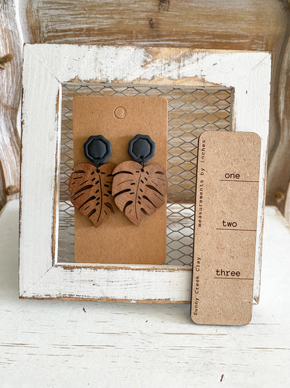 Tropical large wood leaf dangles collection