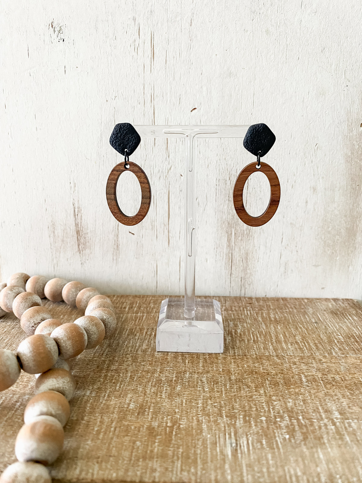 Oval walnut earring collection