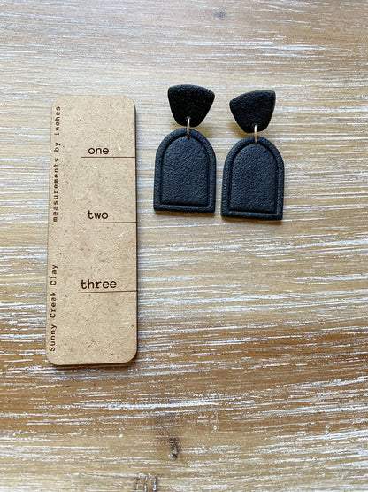 Medium black arch dangles (multiple styles)